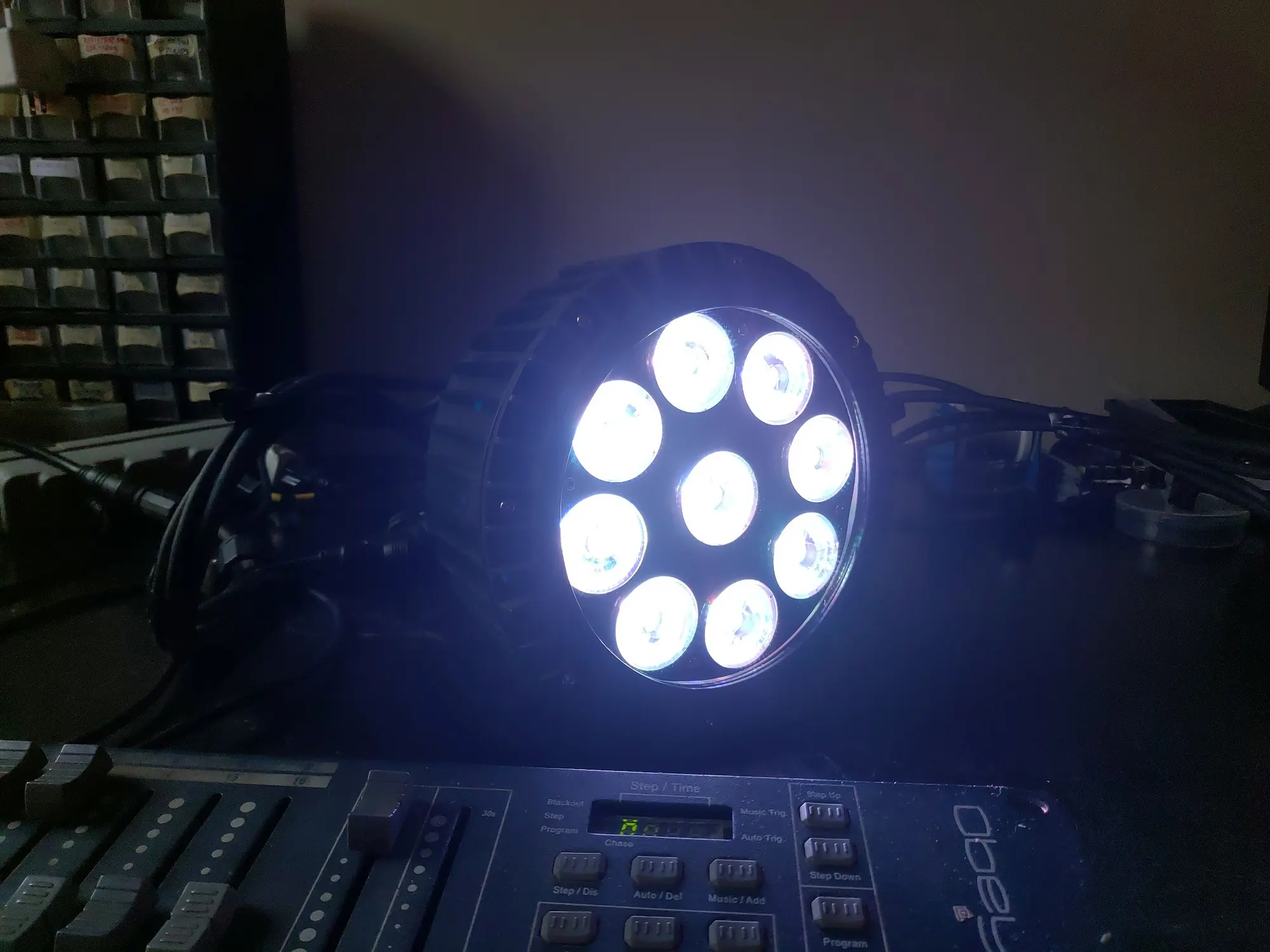 PAR LED — teste individual em luz branca